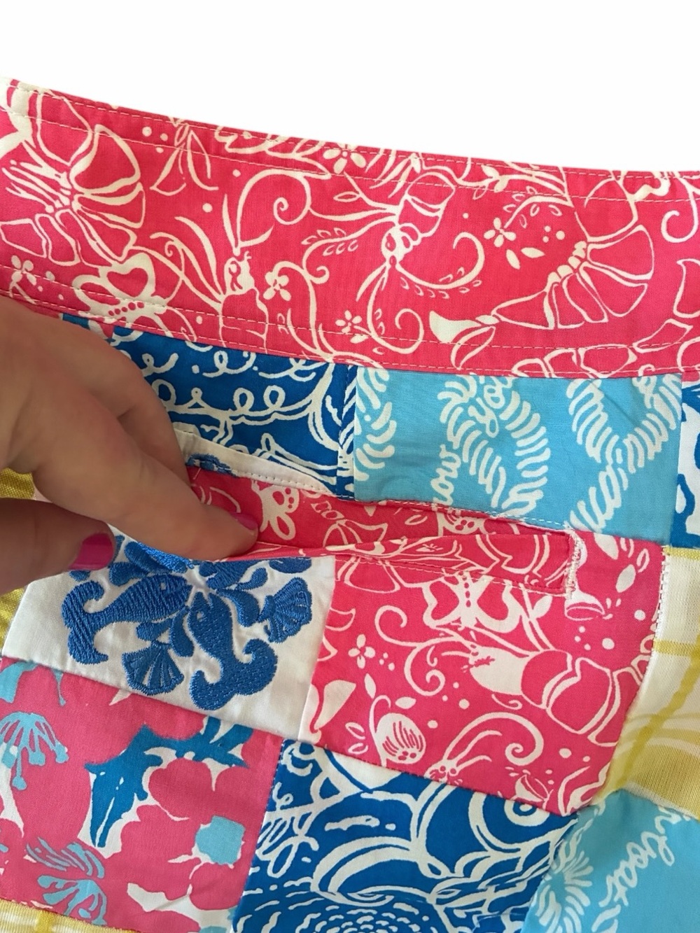 Lily Pulitzer Pink, Blue and Yellow Patchwork Seersucker Bermuda Shorts Size 6 - Picture 5 of 9